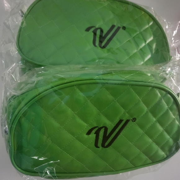 NWT Varsity All For One A41 White Kids Cheerleading Shoes with Travel Case - Picture 7 of 10